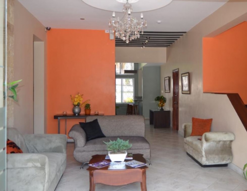 Urdesa Suites Hotel
